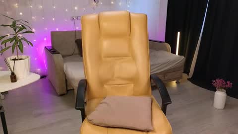 Snapshot of call_me_dasha chatting on February 15, 2026, 7:51 am Dasha inst dasha is nice online show from February 15, 2026, 7:51 am