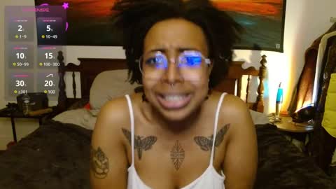 Snapshot of call_me_hedone chatting on February 27, 2025, 11:48 pm Hedone online show from February 27, 2025, 11:48 pm