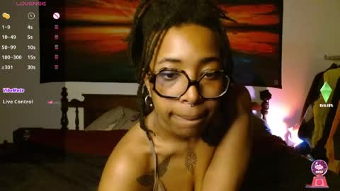 Snapshot of call_me_hedone chatting on April 29, 2026, 8:37 pm Hedone online show from April 29, 2026, 8:37 pm