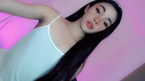 call_me_nina online show from April 30, 2026, 4:41 am
