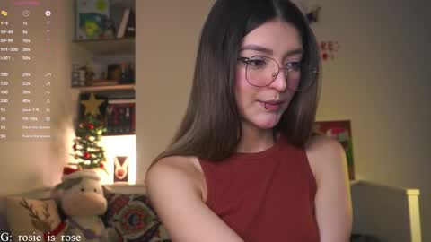 Snapshot of call_me_rosie chatting on December 1, 2024, 11:58 pm   online show from December 1, 2024, 11:58 pm