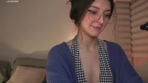   online show from May 9, 2026, 1:44 am