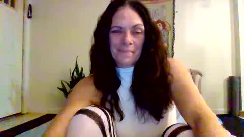 Calli online show from January 3, 2025, 4:11 am