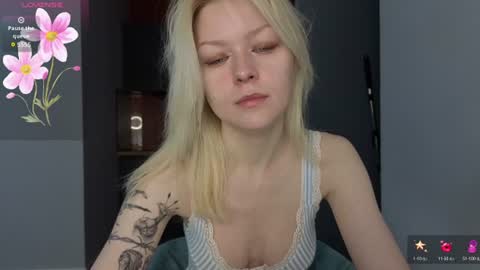 Snapshot of callista_a chatting on June 30, 2026, 2:34 am Robin online show from June 30, 2026, 2:34 am
