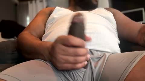 Snapshot of callmerooster chatting on January 5, 2025, 12:42 am Rooster online show from January 5, 2025, 12:42 am