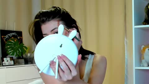 Frida online show from December 9, 2024, 8:44 am