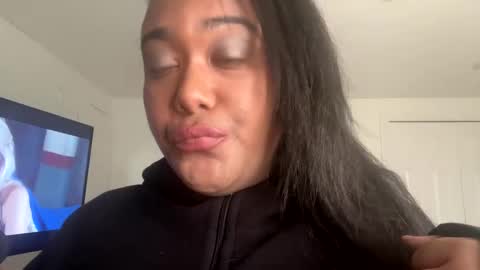 Snapshot of cals9x chatting on January 3, 2025, 6:57 pm camzxoxox online show from January 3, 2025, 6:57 pm