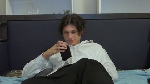 Snapshot of calvin_cay chatting on January 6, 2025, 7:45 pm Calvin online show from January 6, 2025, 7:45 pm