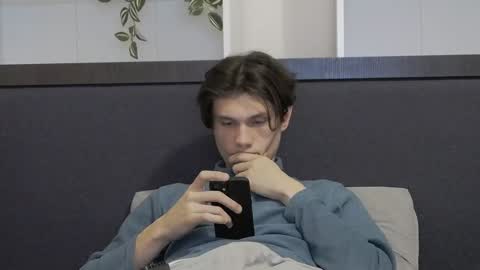 Snapshot of calvin_cay chatting on January 26, 2025, 7:20 pm Calvin online show from January 26, 2025, 7:20 pm