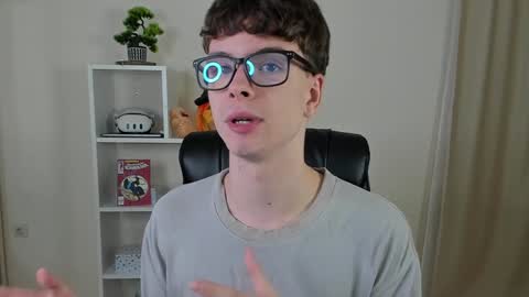 Hey I am Calvin  online show from January 22, 2025, 7:13 pm