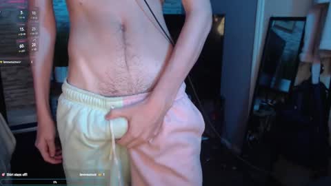 Snapshot of calvin_tanner chatting on October 1, 2025, 2:34 pm calvin_tanner online show from October 1, 2025, 2:34 pm