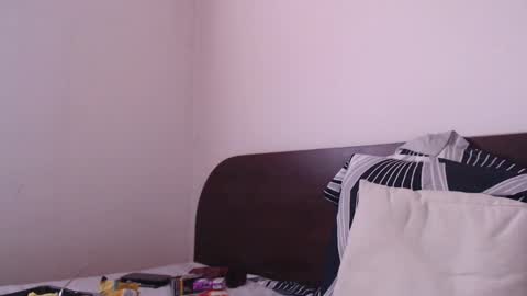 Snapshot of calvinjohnlad chatting on February 14, 2025, 2:44 pm Calvinjohnlad online show from February 14, 2025, 2:44 pm