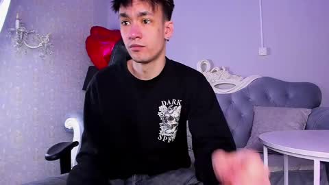 Calvin Owens online show from February 9, 2025, 3:32 am