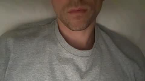 Snapshot of calvinzz chatting on June 10, 2026, 3:44 pm calvinzz online show from June 10, 2026, 3:44 pm