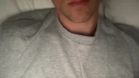 Snapshot of calvinzz chatting on June 22, 2026, 4:04 pm calvinzz online show from June 22, 2026, 4:04 pm