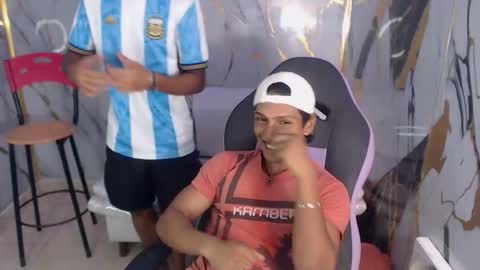 Snapshot of cam_xman chatting on November 29, 2025, 2:25 am cam_xman online show from November 29, 2025, 2:25 am