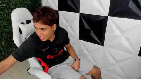 Snapshot of cam_xman chatting on December 3, 2025, 1:13 am cam_xman online show from December 3, 2025, 1:13 am