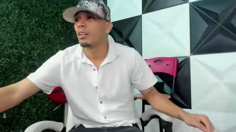 Snapshot of cam_xman chatting on February 3, 2026, 1:49 pm cam_xman online show from February 3, 2026, 1:49 pm