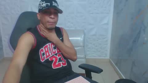 Snapshot of cam_xman chatting on February 5, 2026, 1:27 pm cam_xman online show from February 5, 2026, 1:27 pm