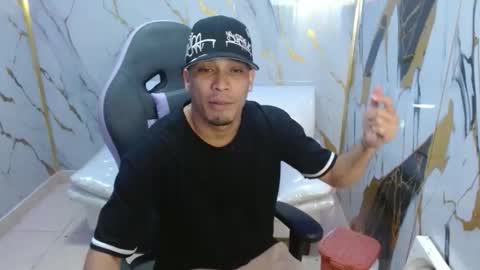 Snapshot of cam_xman chatting on February 6, 2026, 3:37 pm cam_xman online show from February 6, 2026, 3:37 pm