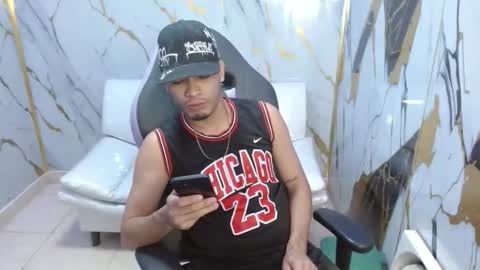 Snapshot of cam_xman chatting on February 11, 2026, 1:27 pm cam_xman online show from February 11, 2026, 1:27 pm