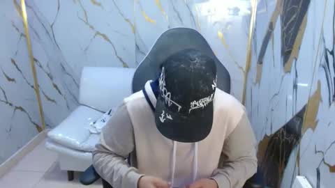 Snapshot of cam_xman chatting on February 14, 2026, 1:30 pm cam_xman online show from February 14, 2026, 1:30 pm