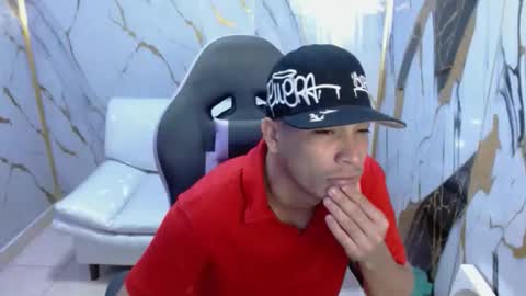 Snapshot of cam_xman chatting on February 19, 2026, 2:02 pm cam_xman online show from February 19, 2026, 2:02 pm