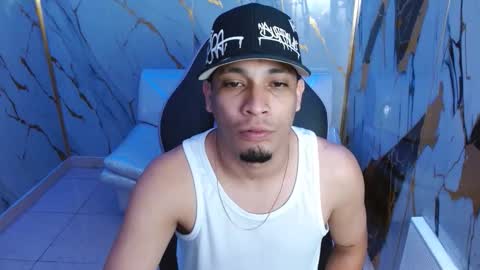 Snapshot of cam_xman chatting on April 24, 2026, 5:21 am cam_xman online show from April 24, 2026, 5:21 am