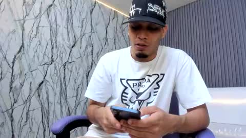 Snapshot of cam_xman chatting on May 4, 2026, 12:56 pm cam_xman online show from May 4, 2026, 12:56 pm