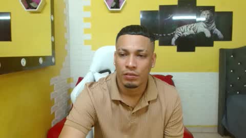 Snapshot of cam_xman chatting on May 7, 2026, 7:19 pm cam_xman online show from May 7, 2026, 7:19 pm