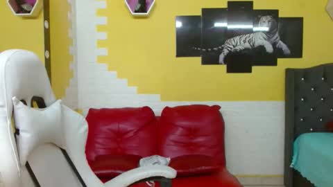 Snapshot of cam_xman chatting on May 23, 2026, 7:18 pm cam_xman online show from May 23, 2026, 7:18 pm