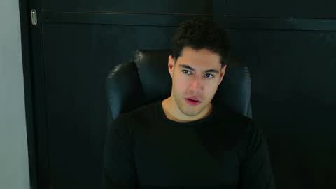 camara110 online show from February 8, 2025, 3:41 am