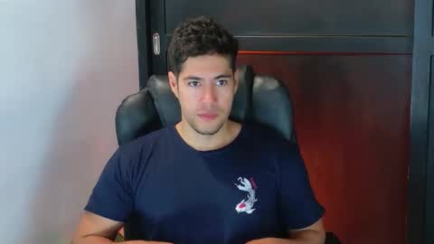 camara110 online show from September 21, 2025, 10:22 pm