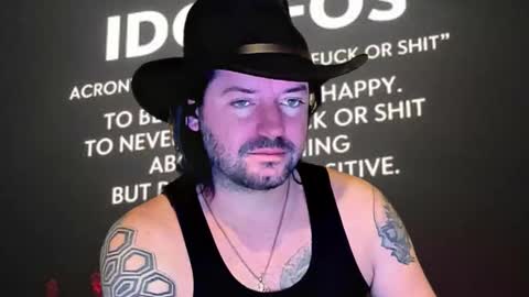 Snapshot of camarant chatting on November 15, 2025, 9:06 am camarant online show from November 15, 2025, 9:06 am