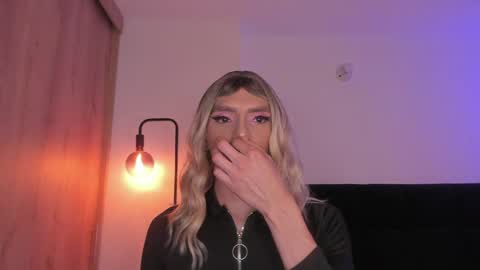 Cameron online show from April 17, 2026, 2:25 am