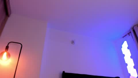 Snapshot of cameron_lyra chatting on May 16, 2026, 11:25 pm Cameron online show from May 16, 2026, 11:25 pm