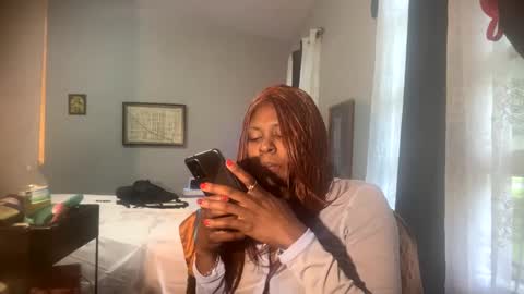 camgirlleanna online show from September 10, 2025, 3:23 pm