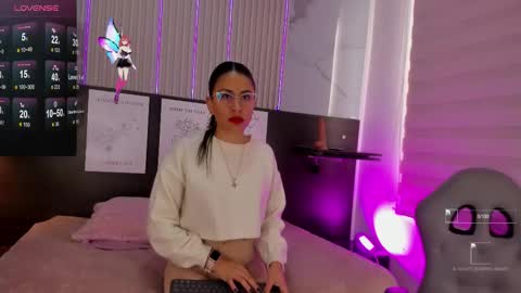 cami_as online show from October 21, 2025, 1:23 pm