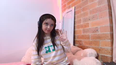 Snapshot of cami_casti777 chatting on January 23, 2025, 3:16 am trini-1000 online show from January 23, 2025, 3:16 am