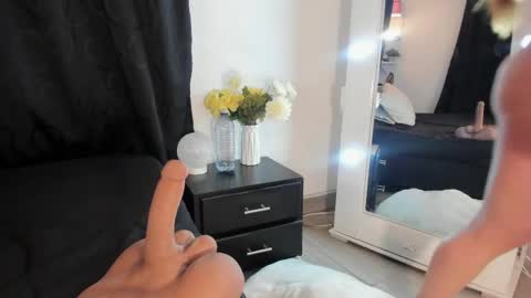 Camila cruz online show from May 27, 2026, 9:34 pm