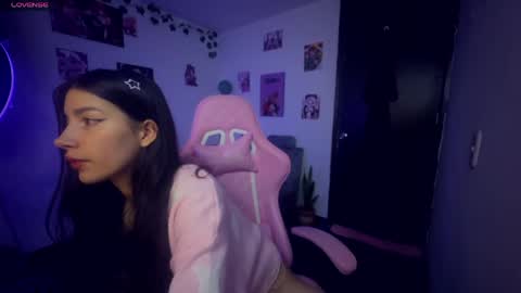 CAMI  online show from April 28, 2026, 5:23 am