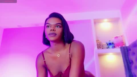 camiestrada online show from October 24, 2025, 1:29 pm