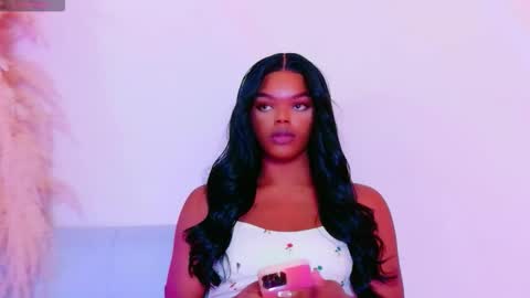 camiestrada online show from February 21, 2026, 2:01 am