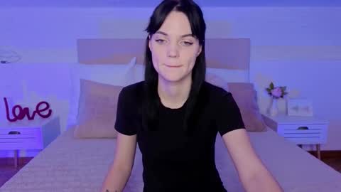 Snapshot of camila_777_ chatting on November 19, 2025, 10:10 pm Camila online show from November 19, 2025, 10:10 pm