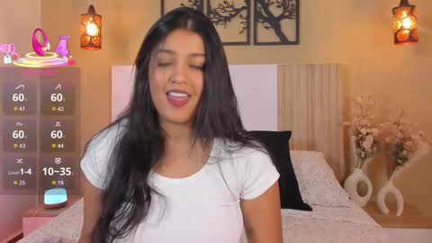 Snapshot of camila_bustamante_ chatting on October 8, 2025, 8:39 pm camila_bustamante_ online show from October 8, 2025, 8:39 pm