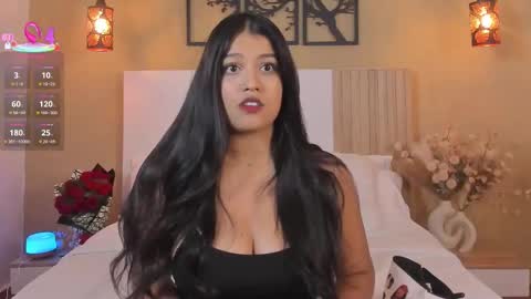 Snapshot of camila_bustamante_ chatting on October 15, 2025, 7:36 pm camila_bustamante_ online show from October 15, 2025, 7:36 pm