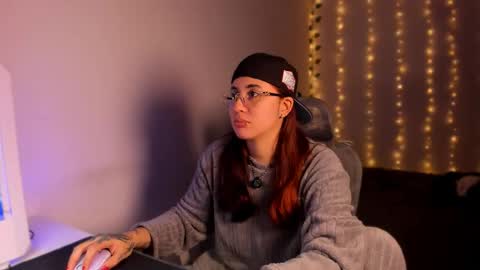 Snapshot of camilaalee chatting on October 28, 2025, 2:37 am CAMILAA LEE online show from October 28, 2025, 2:37 am