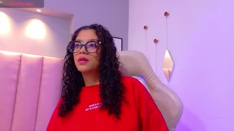 Camila online show from November 29, 2025, 12:19 pm