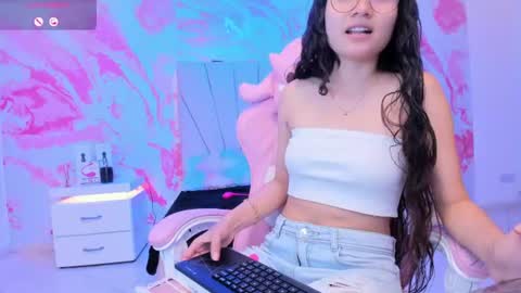 Snapshot of camilareyes13 chatting on August 3, 2026, 2:00 pm Cami 3 online show from August 3, 2026, 2:00 pm