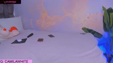 MARIA CAMILA        online show from September 24, 2025, 8:23 pm